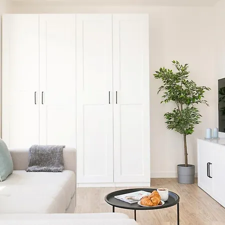 White Zajezdnia Wrzeszcz Nr 8122 * Gdańsk