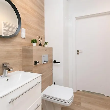 White Zajezdnia Wrzeszcz Apartment Gdansk